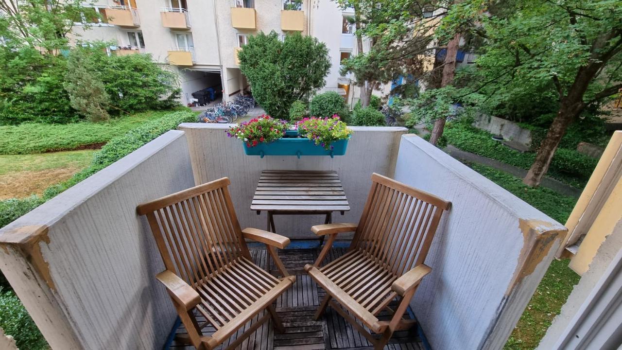 Schwabing Studio With Garden Views Munich Extérieur photo