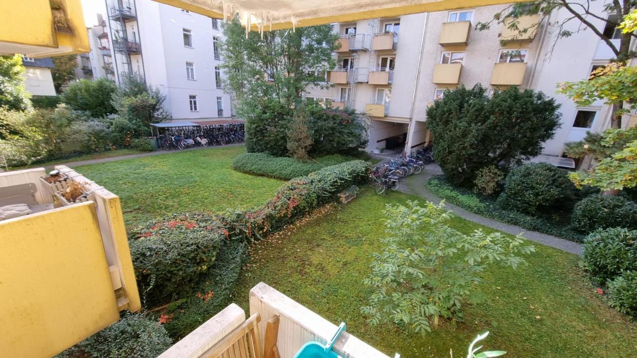 Schwabing Studio With Garden Views Munich Extérieur photo