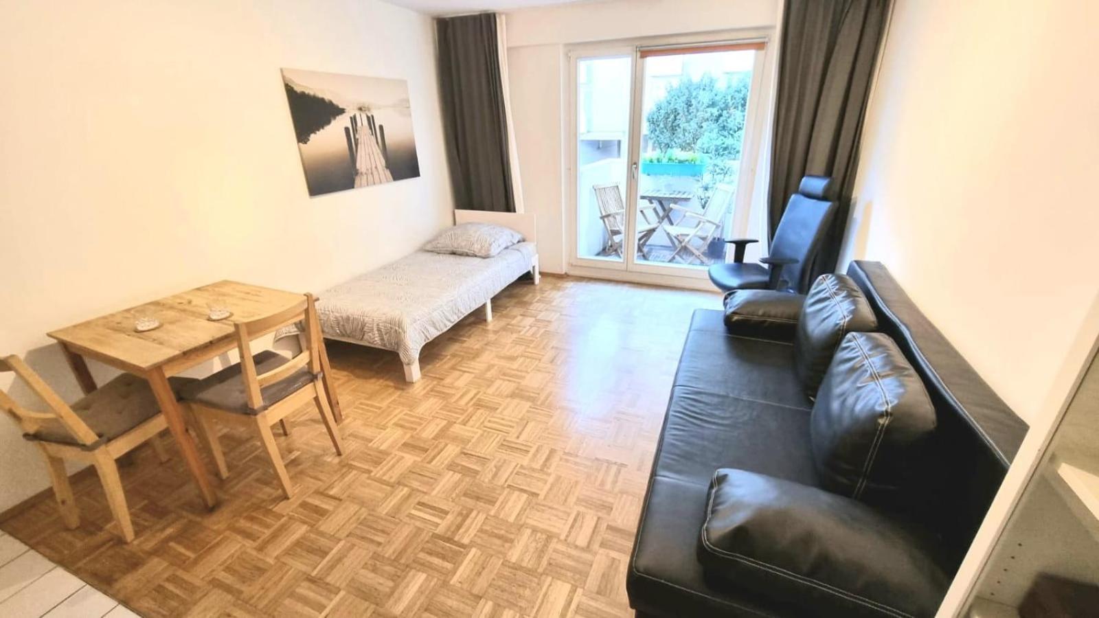 Schwabing Studio With Garden Views Munich Extérieur photo